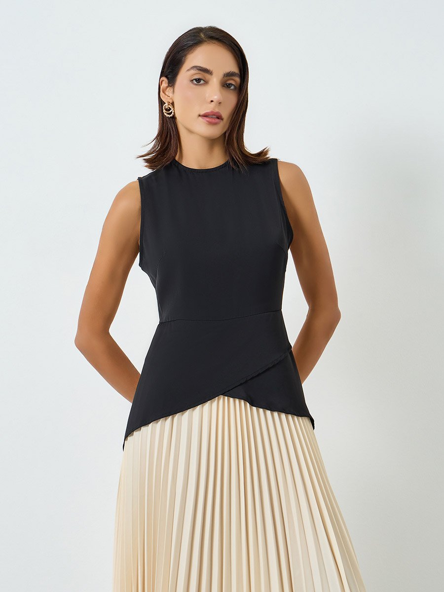 Women Solid Sleeveless Pleated Detail Midi Dress