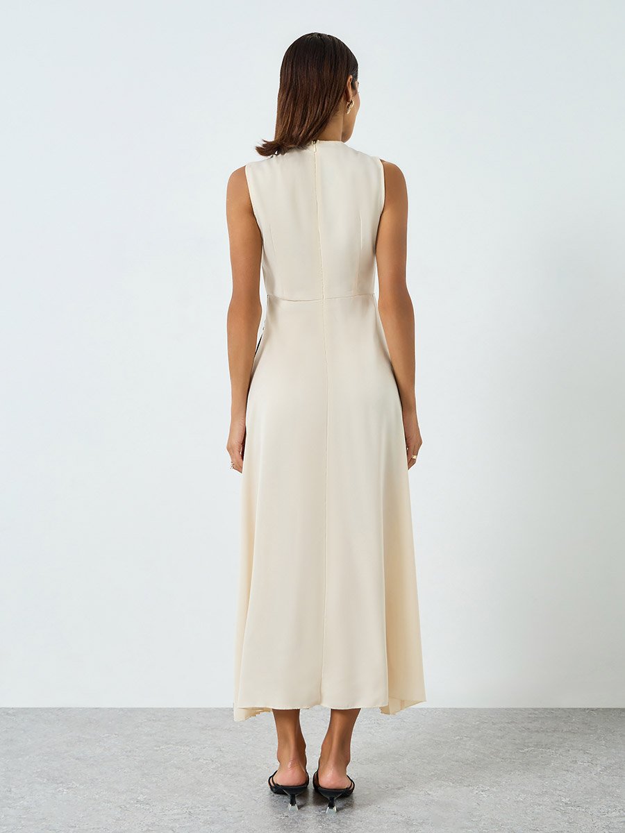 Women Solid Sleeveless Pleated Detail Midi Dress