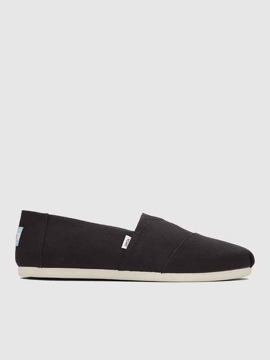 Plain Round Toe Slip-On Shoes