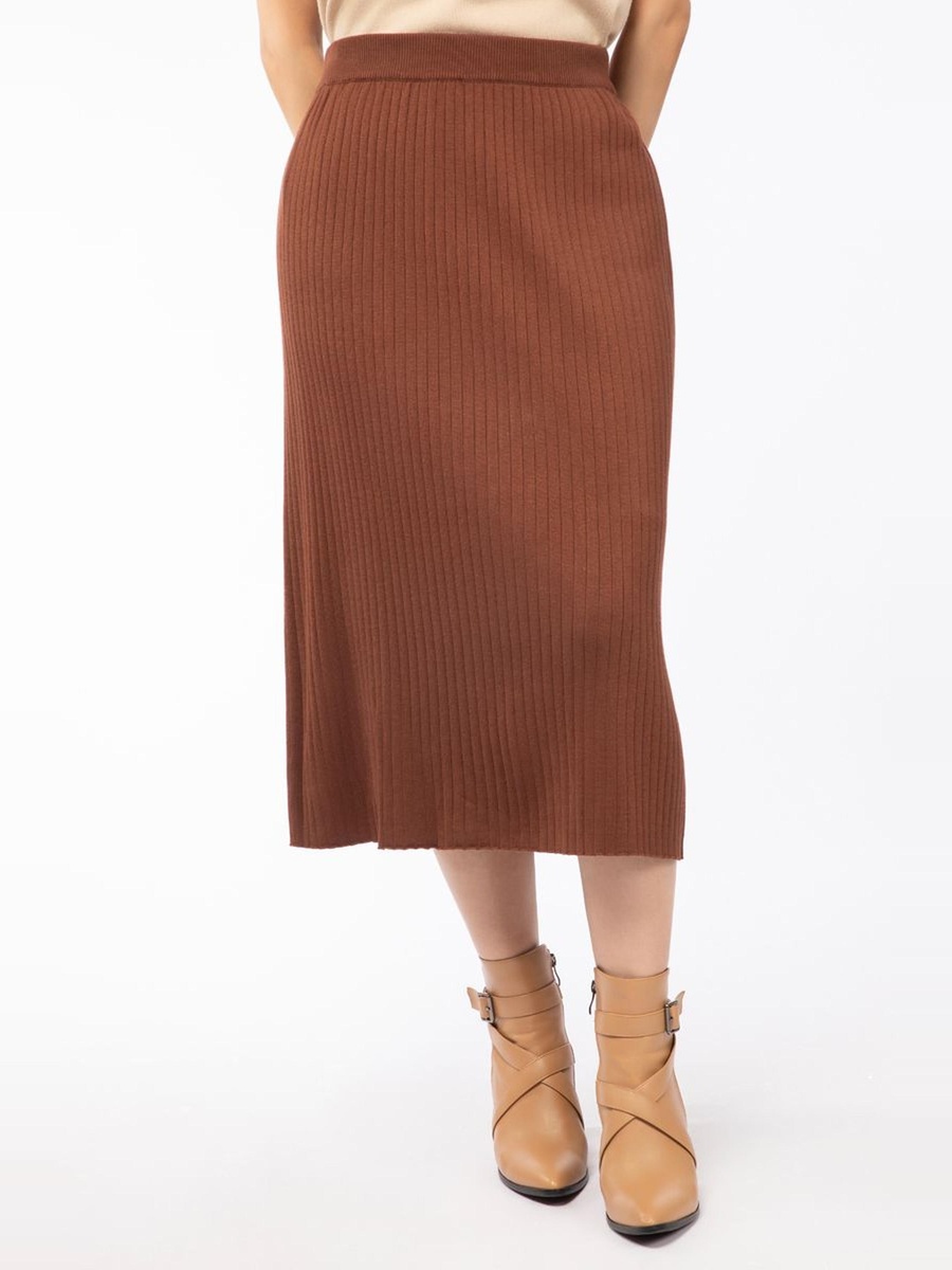 Ribbed Knitted Skirt