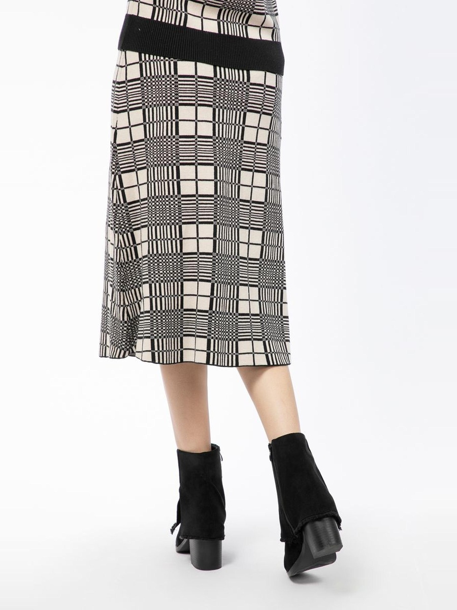 Checkered Knitted Skirt
