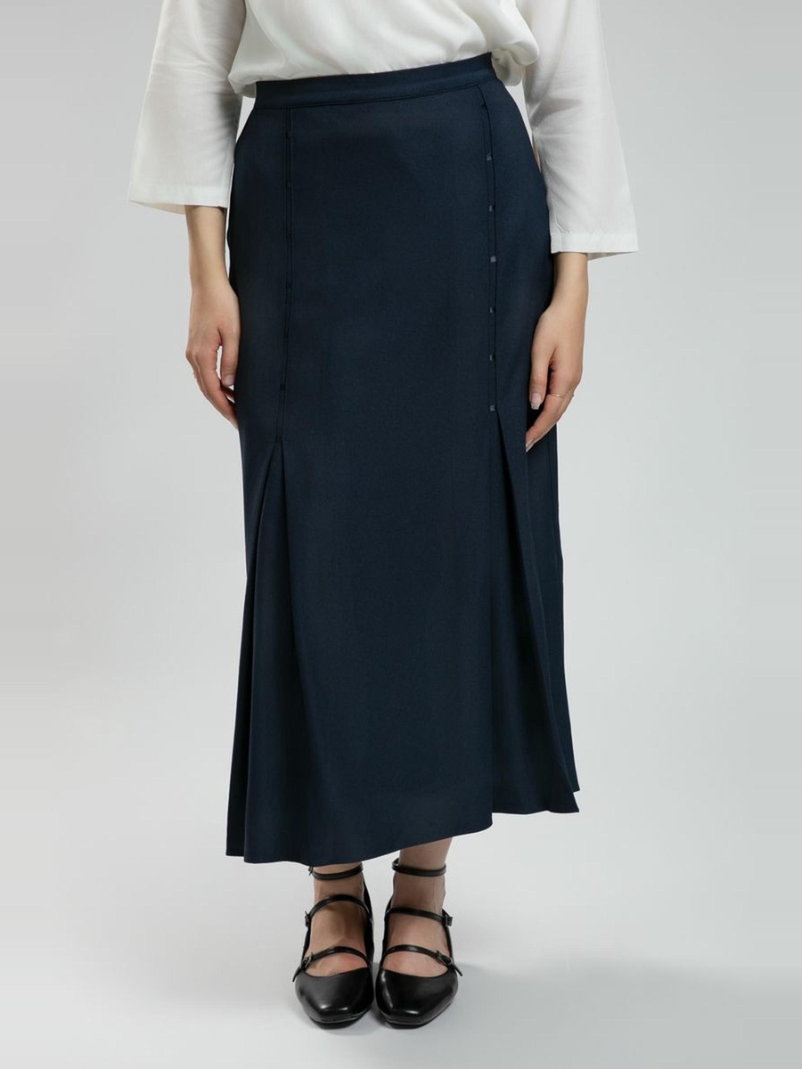 Solid Longline Skirt with Front Pleats