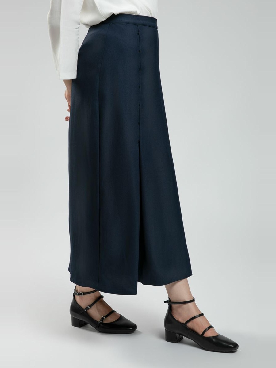 Solid Longline Skirt with Front Pleats
