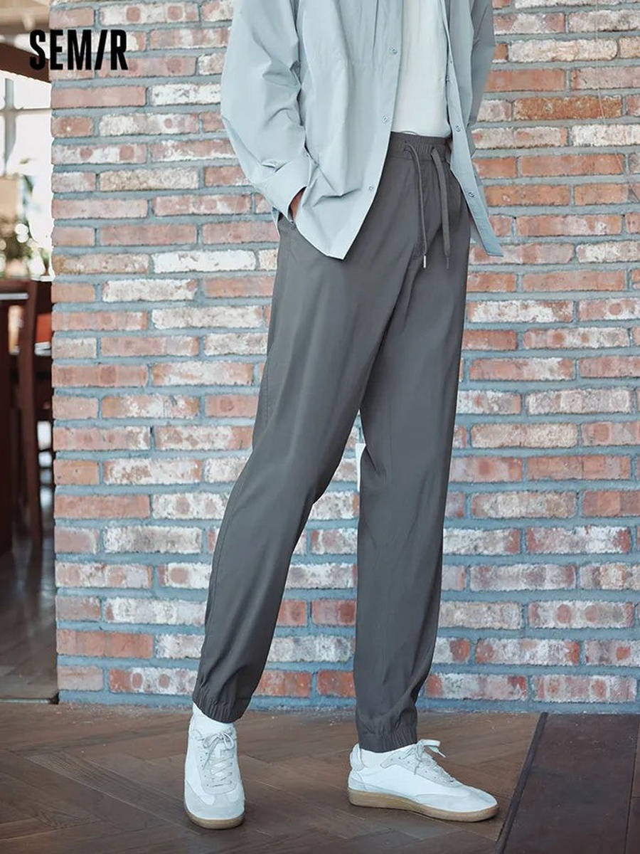 Men Solid Colored Pants