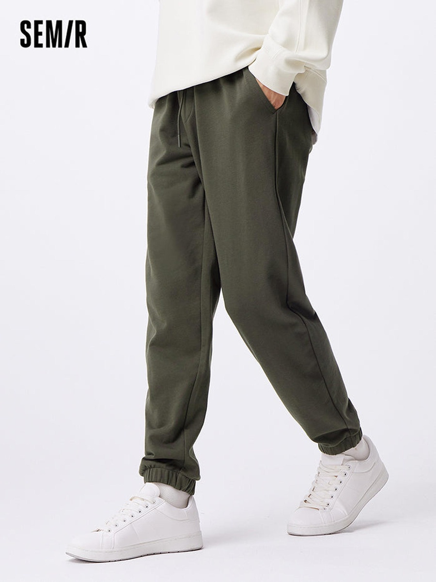 Men Solid Colored Sweatpants