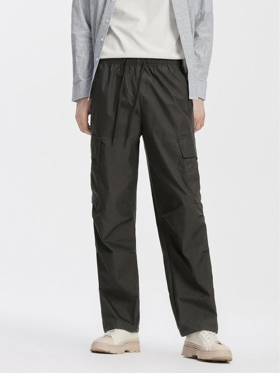 Men Relaxed-Fit Cargo Pants with Elastic Waist