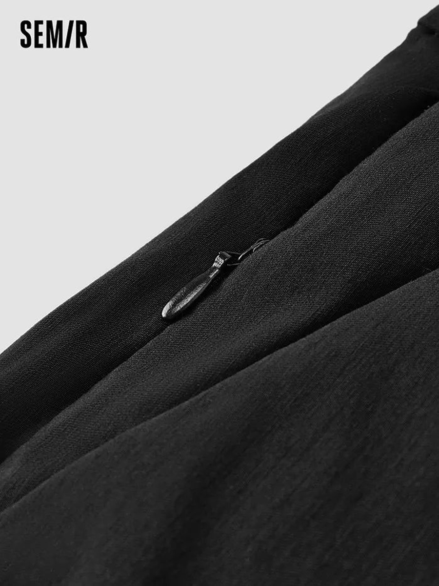 Men Solid Colored Pants