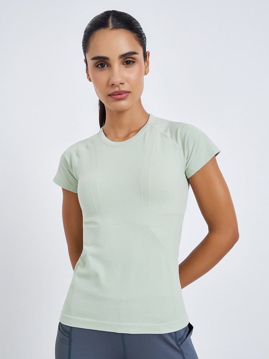 Women Seamless Contour Detail Short Sleeve Top