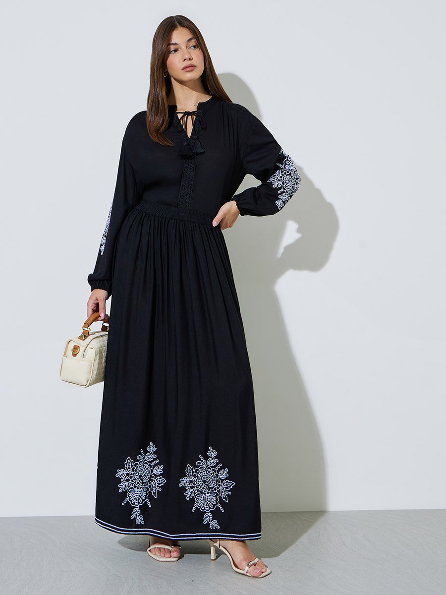 Black Embroidered Hem A-Line Maxi Skirt