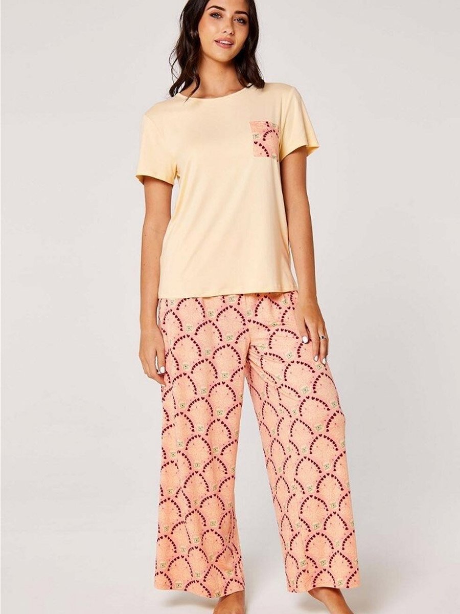 Women Printed Pocket T-Shirt and Printed Pyjama Set
