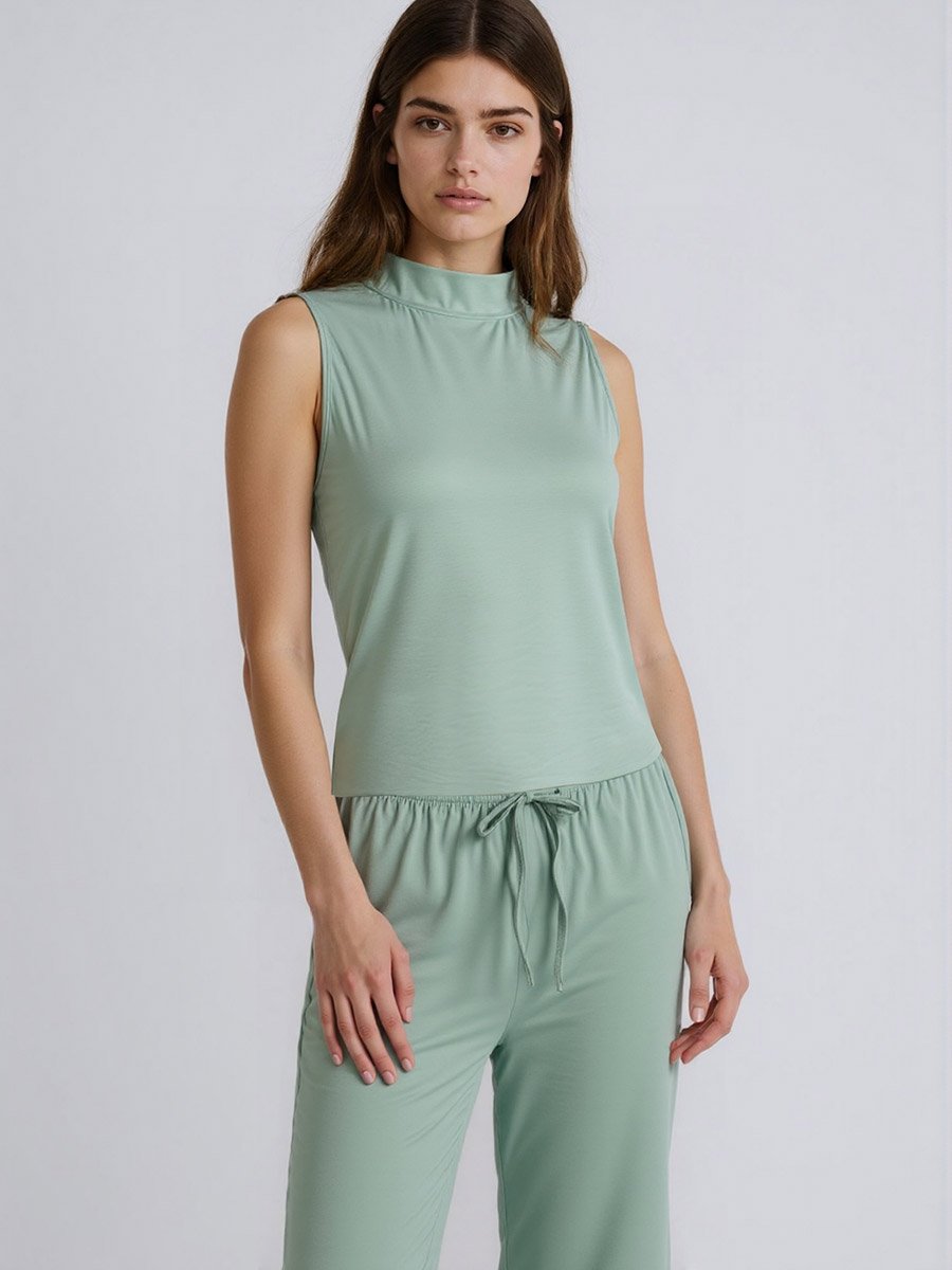 Women Green Sleeveless Top and Pyjama Set