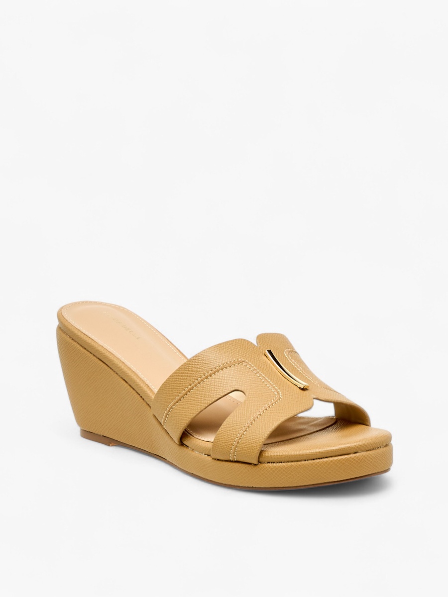 Women Textured Wedge Heel Sandals