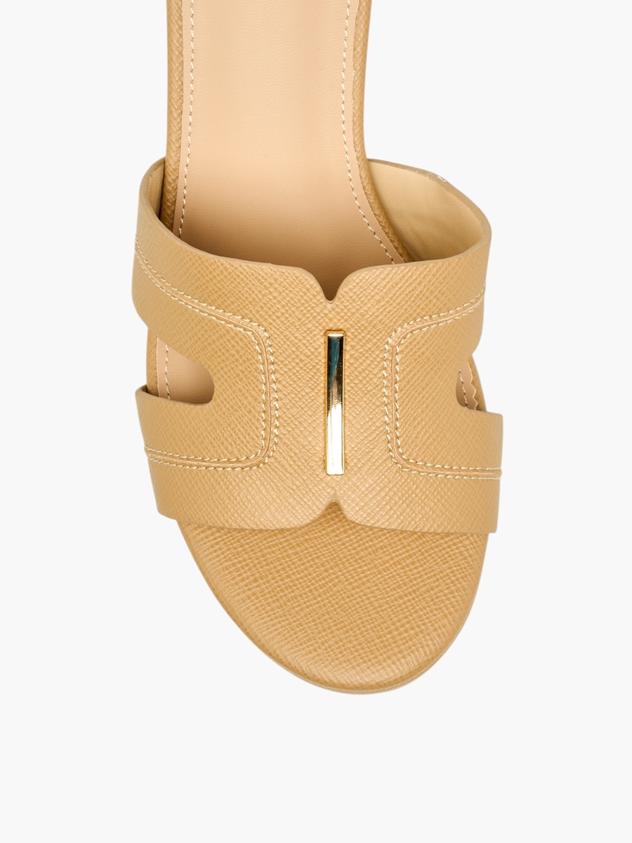 Women Textured Wedge Heel Sandals