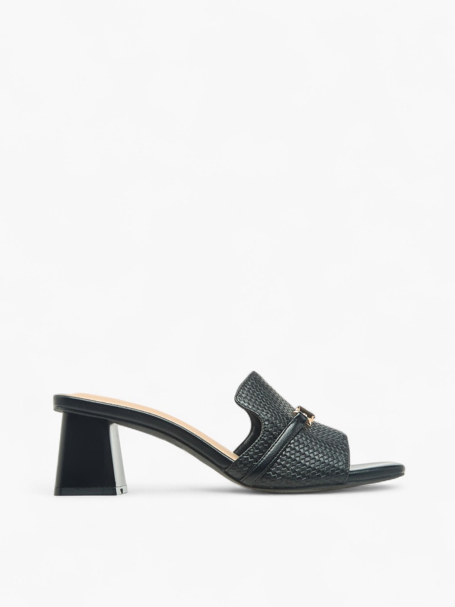 Women Textured Block Heel Sandals