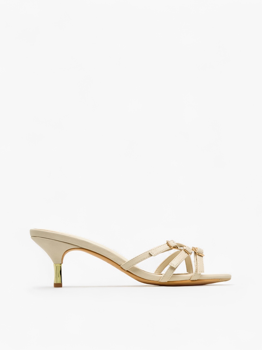 Women Buckle Detail Flared Heel Sandals