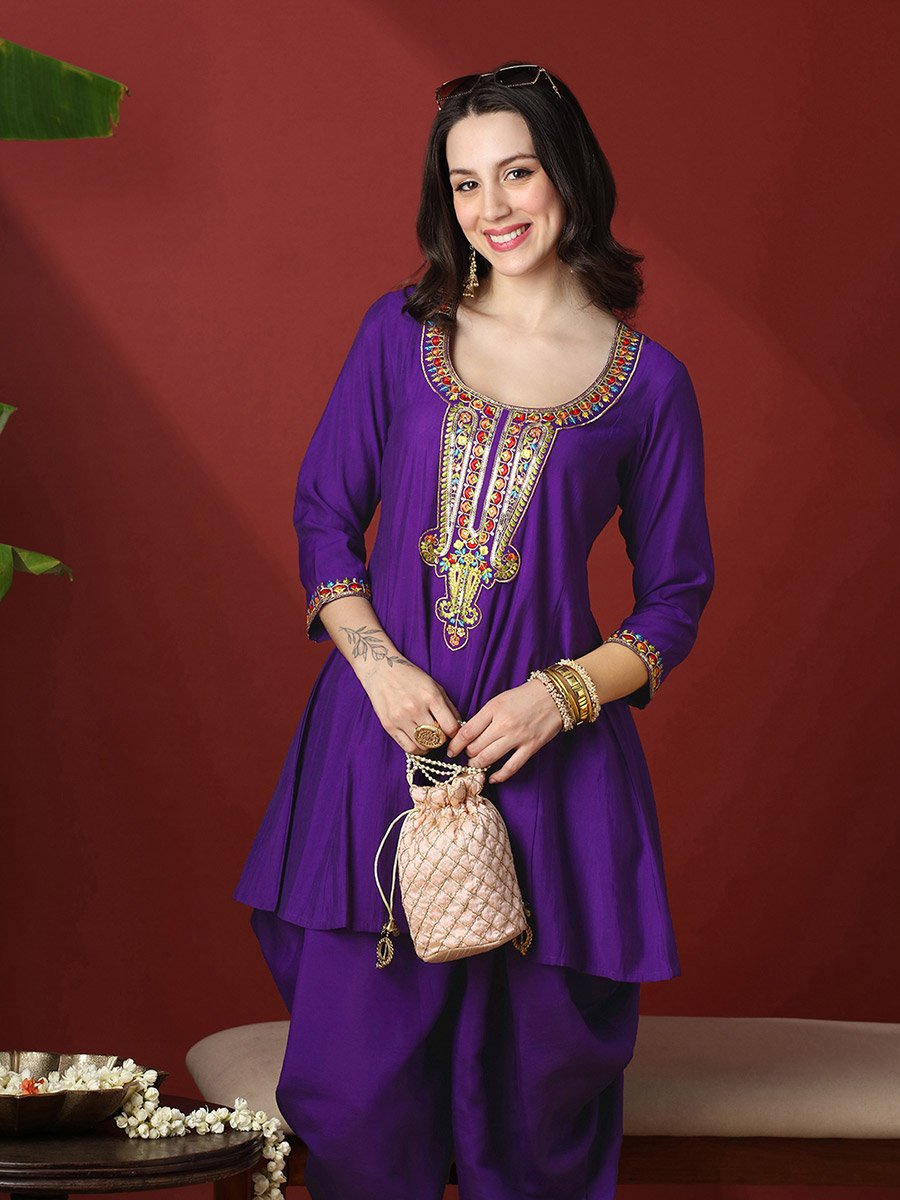 Women Sequined Yoke Tunic and Dhoti Pants Festive Co-Ords