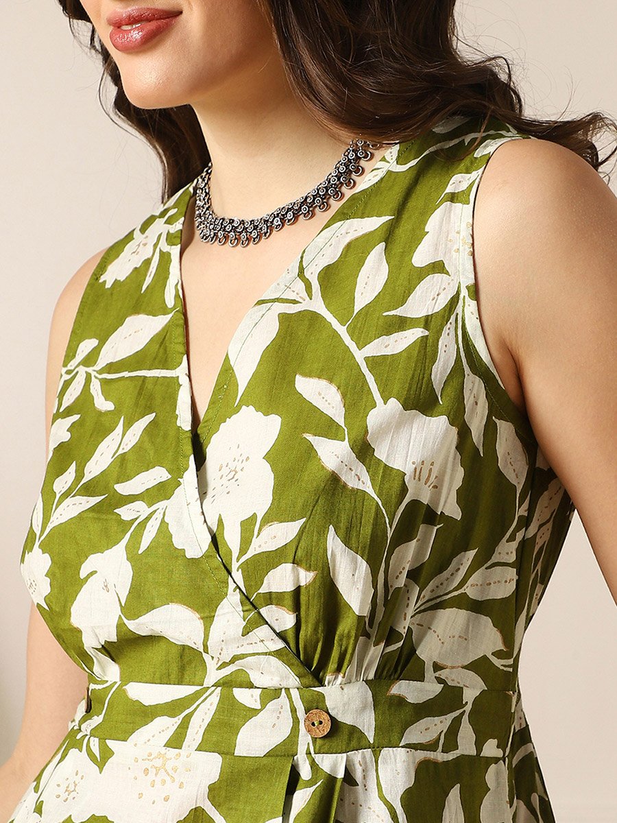 Floral Print Wrap V Neck Smocked Detail Midi Dress