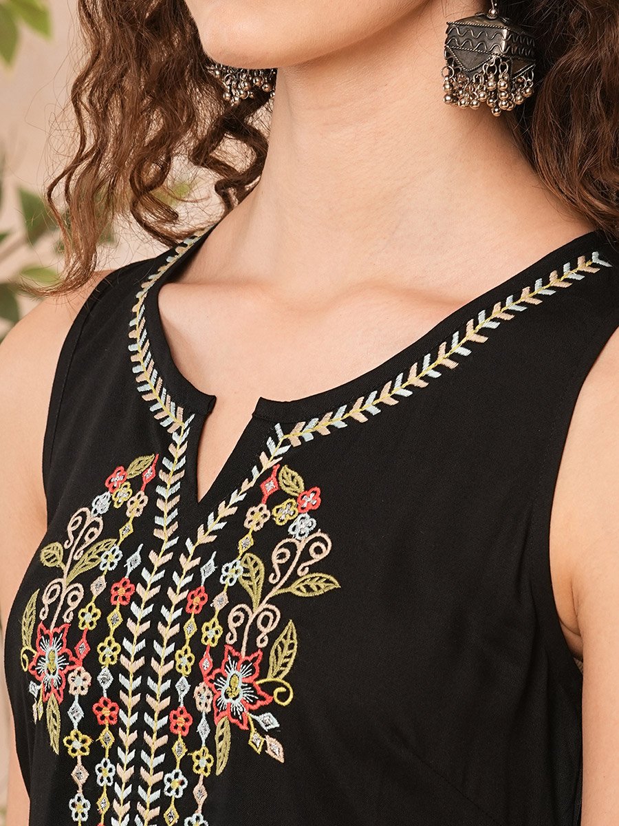 Floral Embroidered Straight Kurta and Elasticated Pants Set