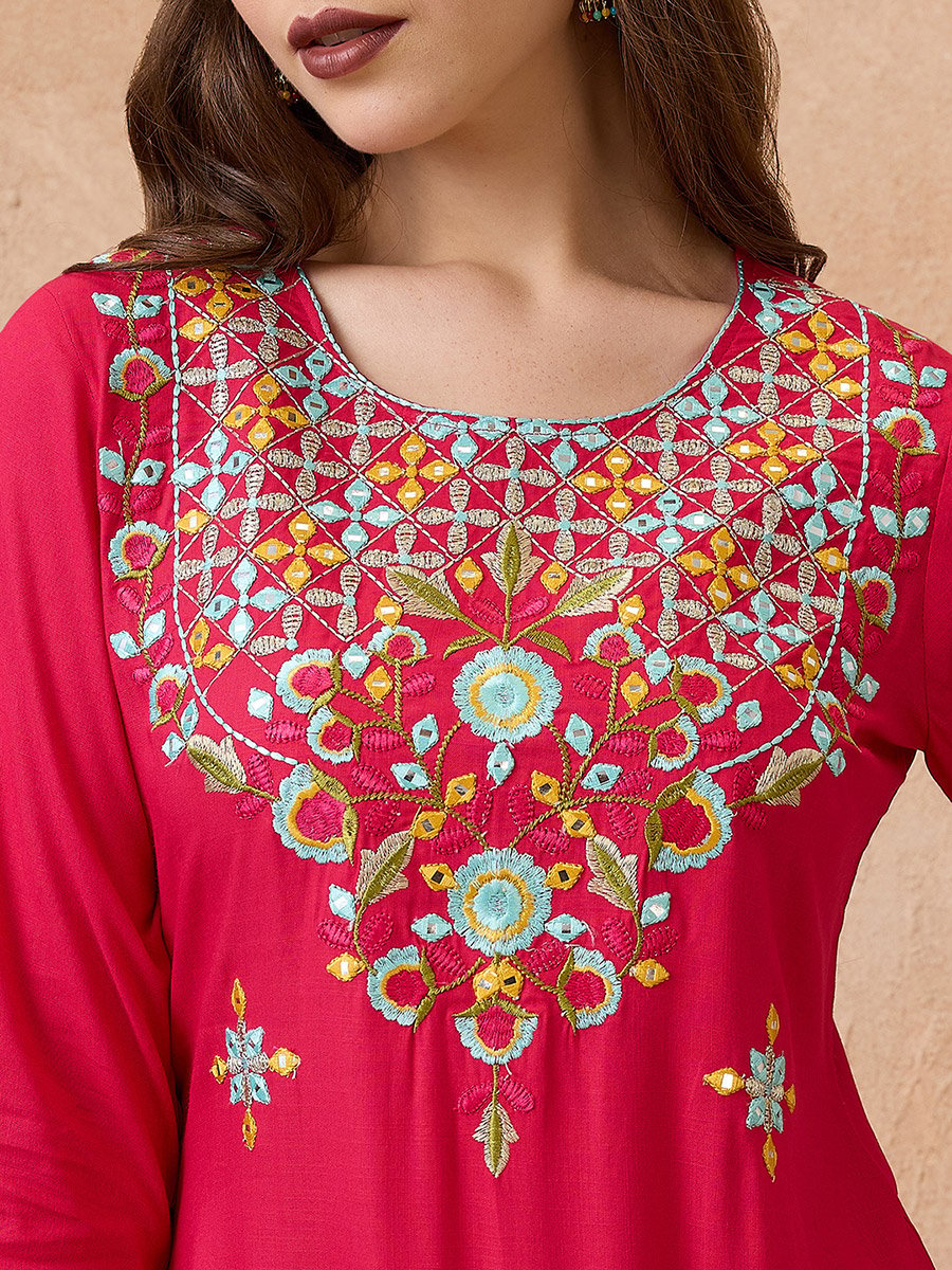 Pink Round Neck Floral Embroidered Straight Kurta with Pant and Tie-Die Dupatta Set
