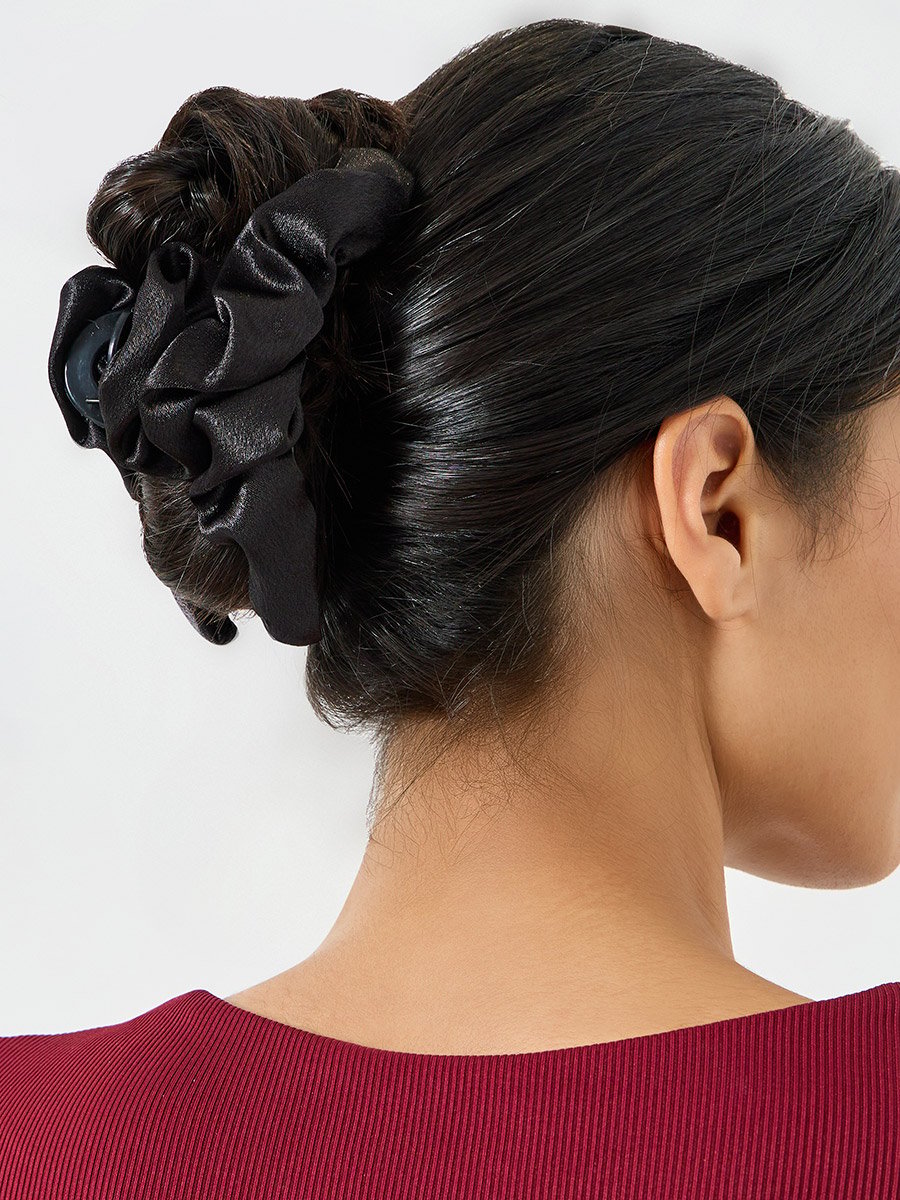 Women Black Flower Claw Clip