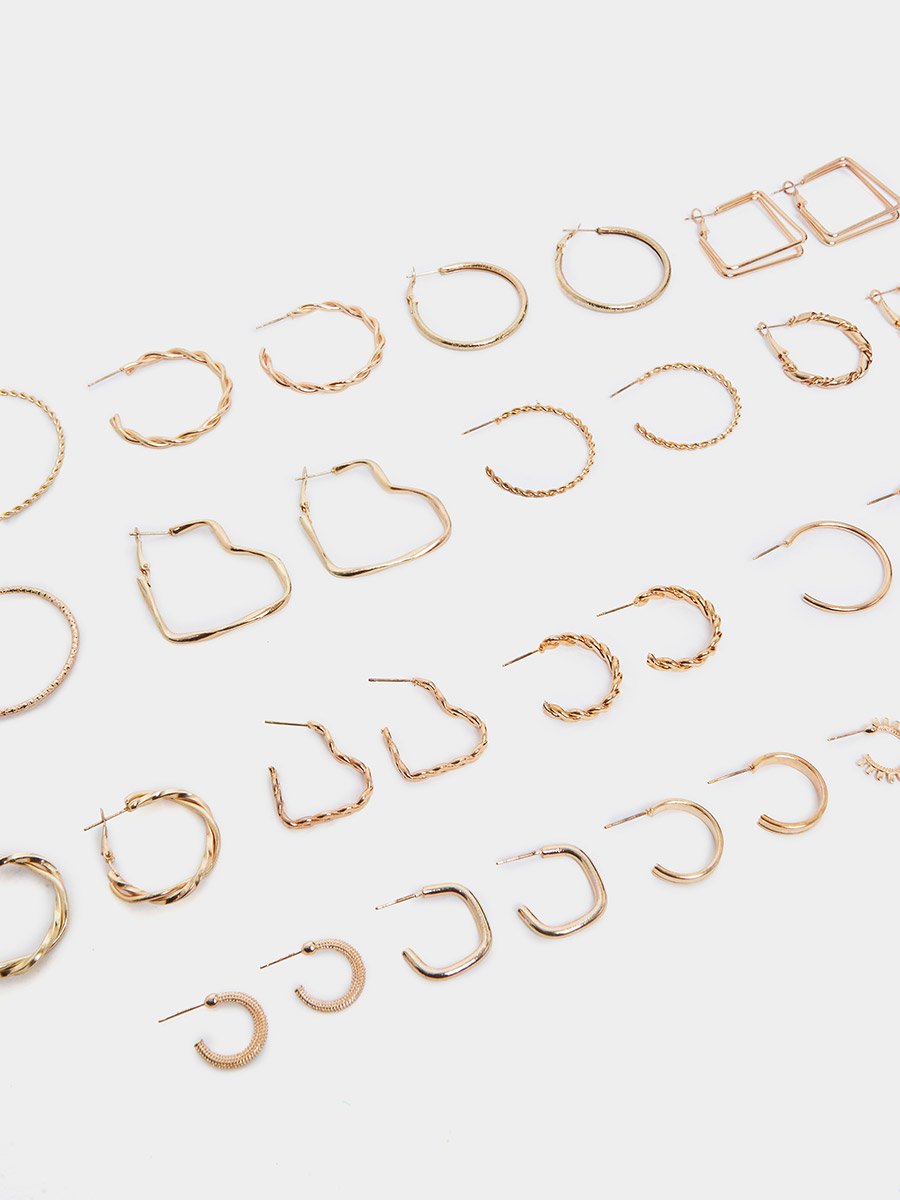Pack of 16 - Gold Hoop Earrings