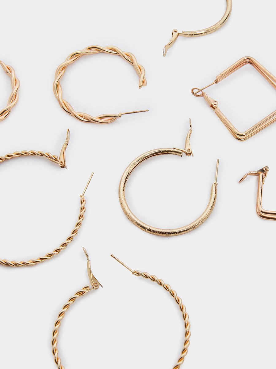 Pack of 16 - Gold Hoop Earrings