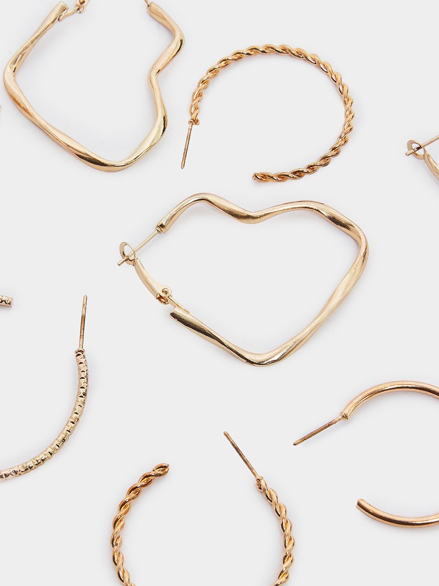 Pack of 16 - Gold Hoop Earrings