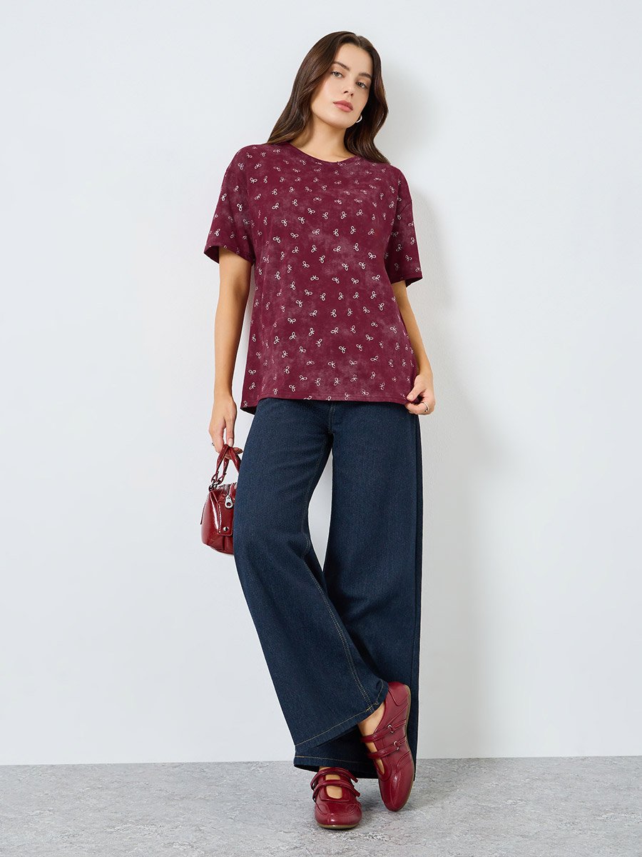 Women Burgundy Bow Print Oversized T-Shirt