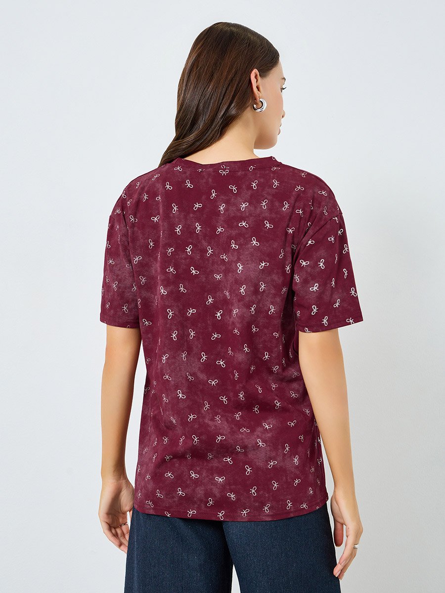 Women Burgundy Bow Print Oversized T-Shirt