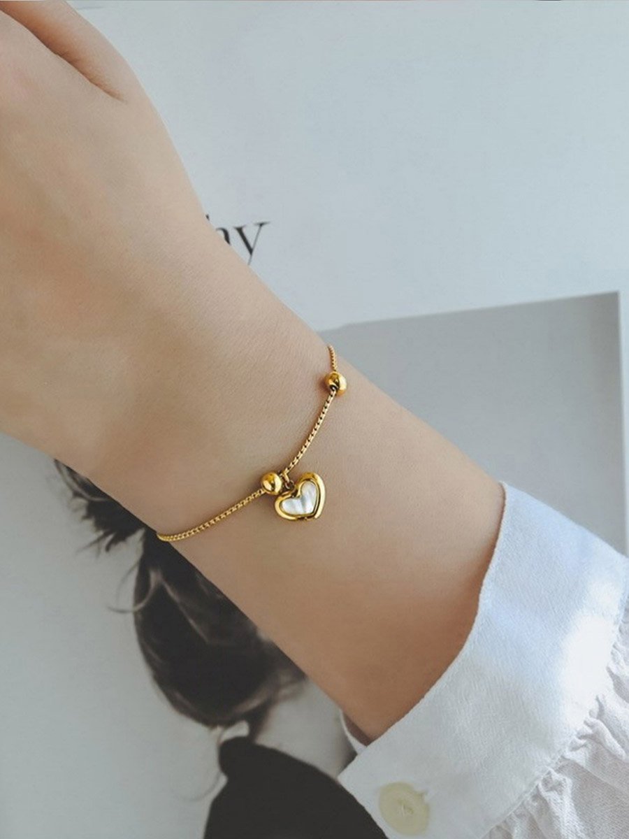Contrast Love Heart Embellished Bracelet