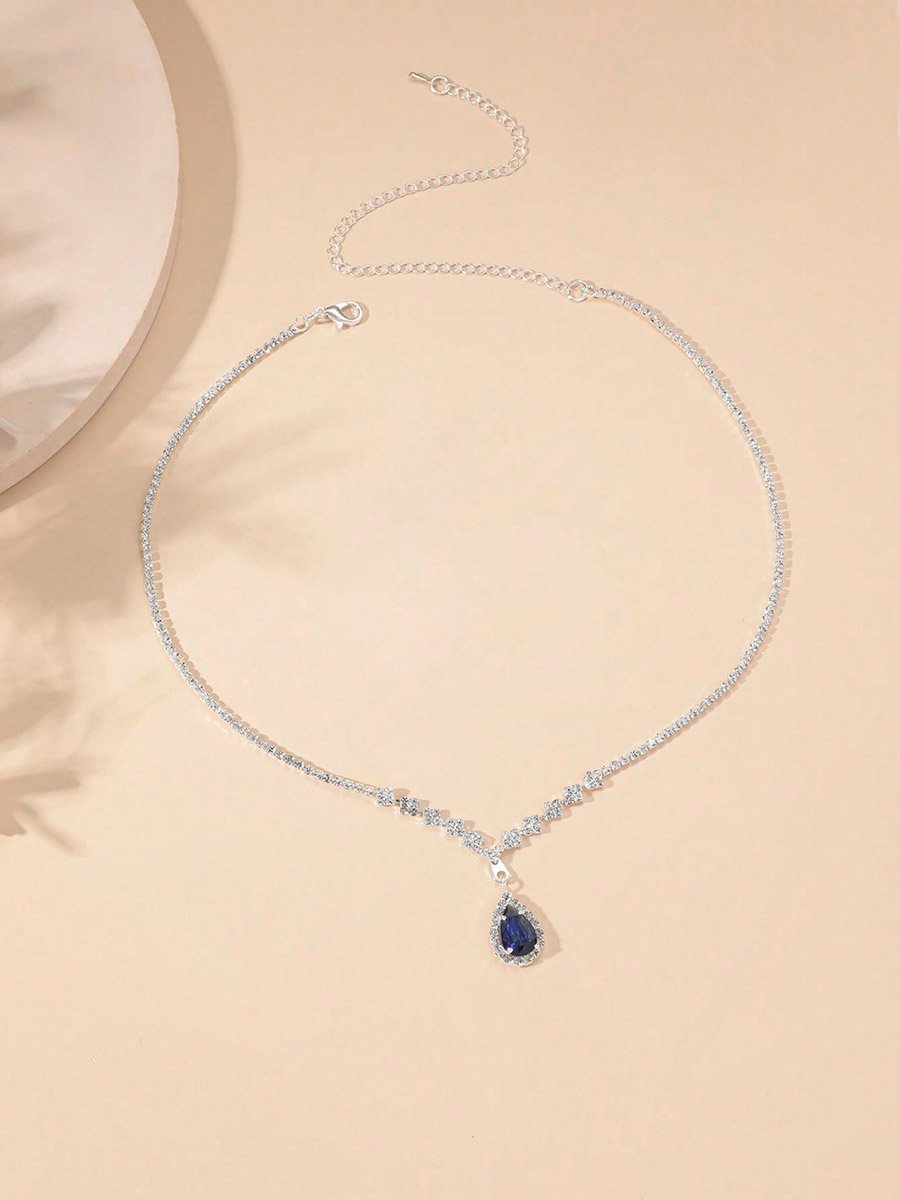 Contrast Embellished Necklace with Drop Pendant