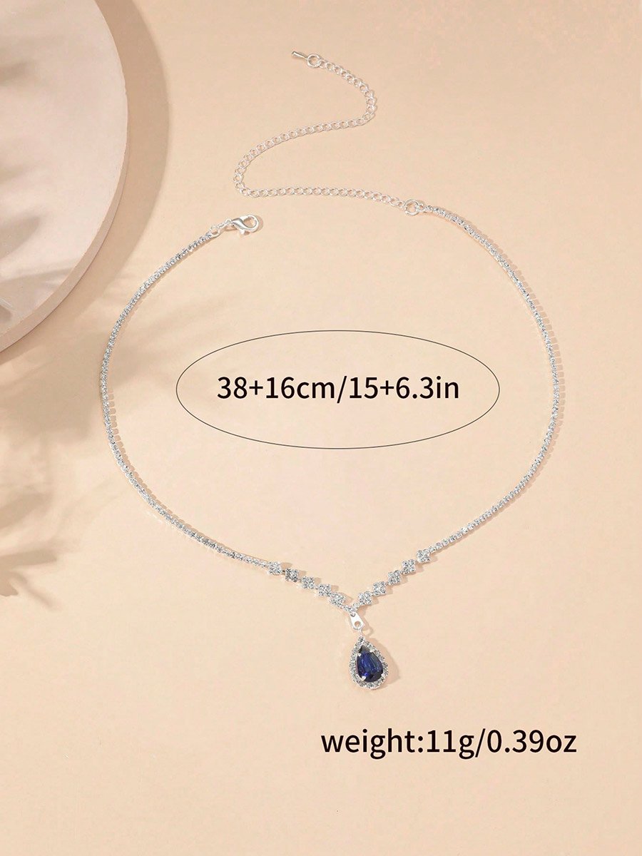 Contrast Embellished Necklace with Drop Pendant