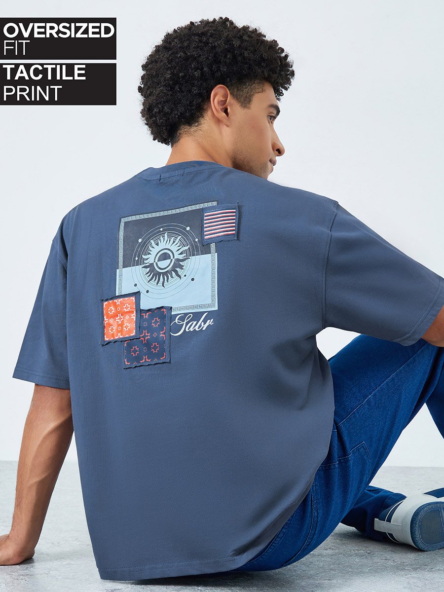 Men Applique Patch Detail Oversized T-Shirt