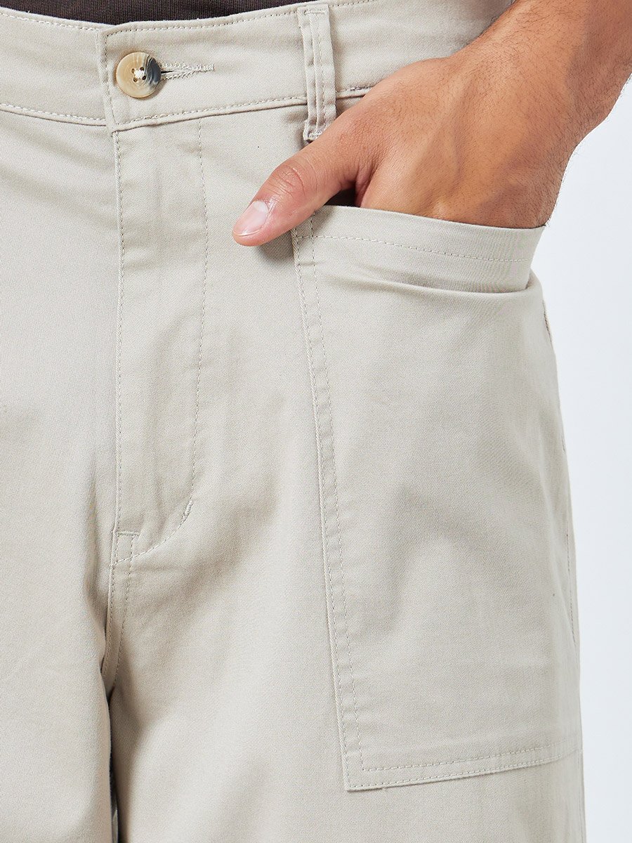 Men Beige Baggy Fit Trousers with Cargo Pockets