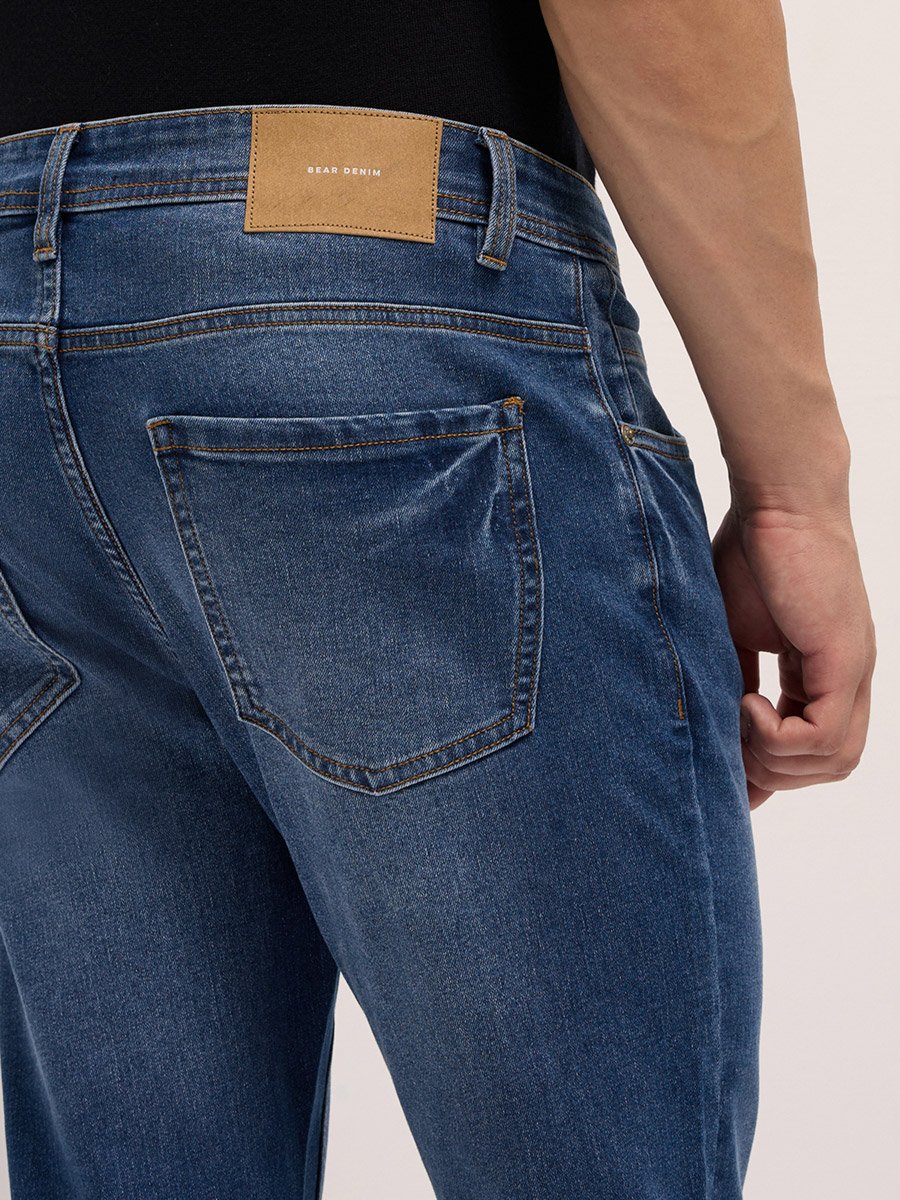 Men Mid Rise Slim Fit Jeans 