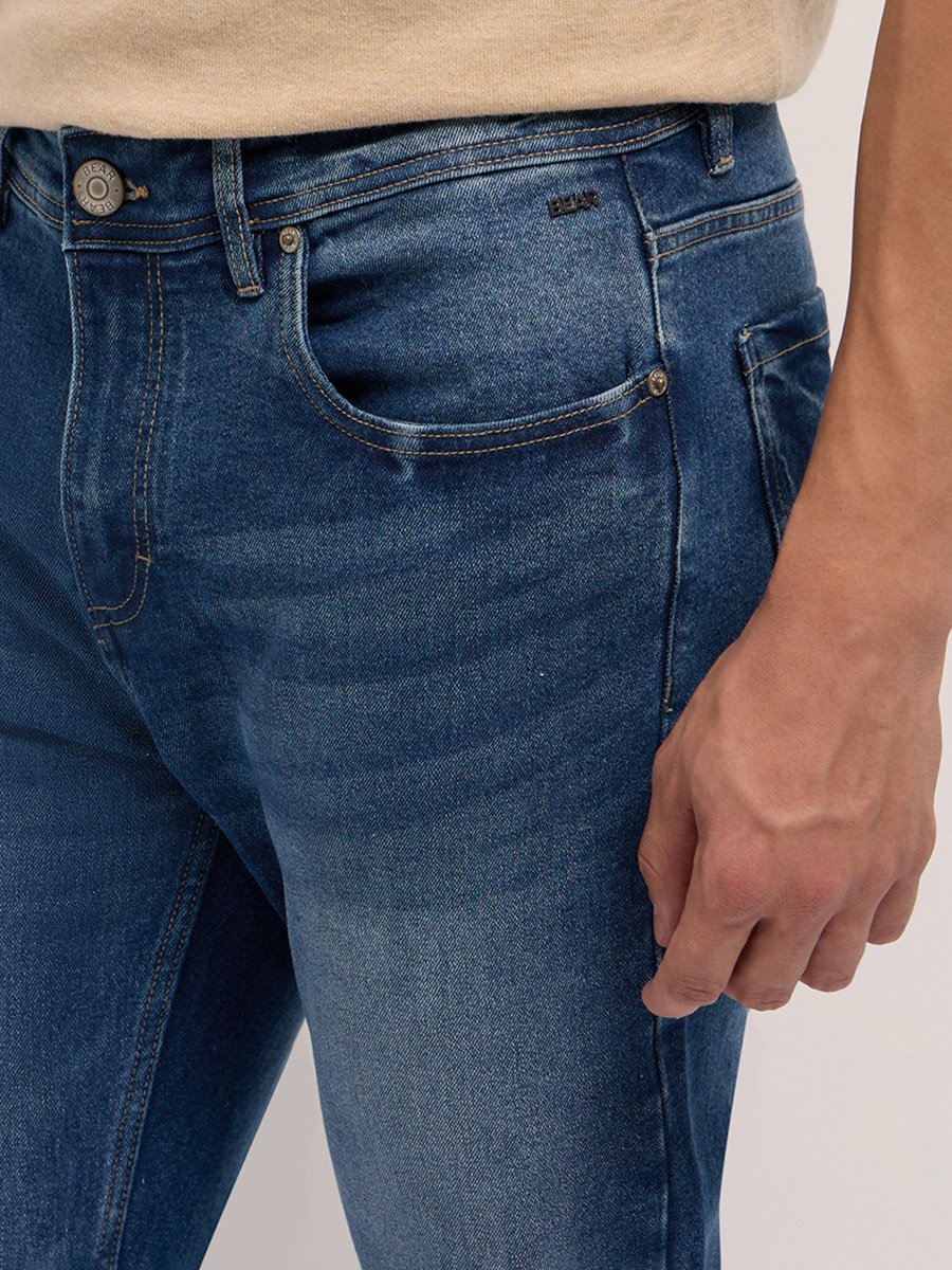 Men Cotton Blend Mid Rise Slim Fit Jeans