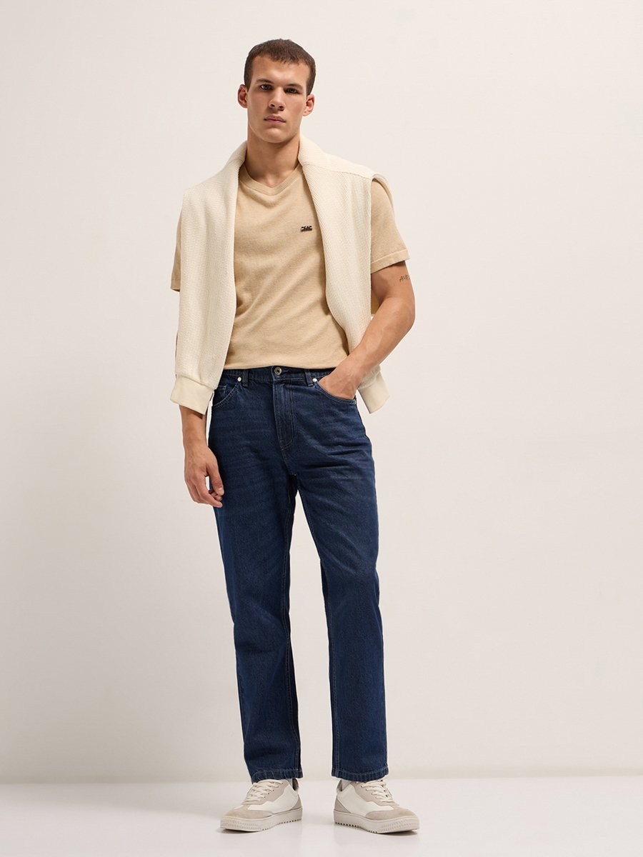 Men Mid Rise Cotton Straight Fit Jeans