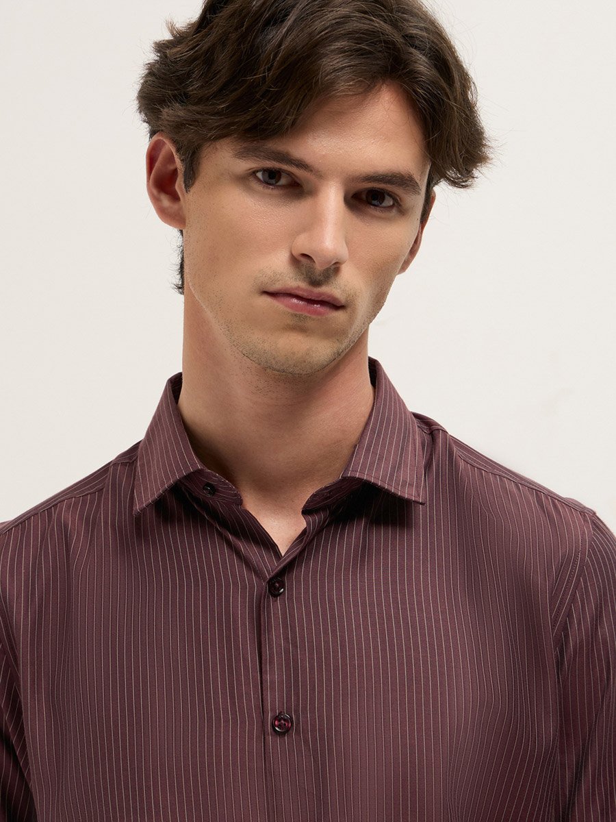 Men Cotton Blend Striped Tailored Fit Shirt