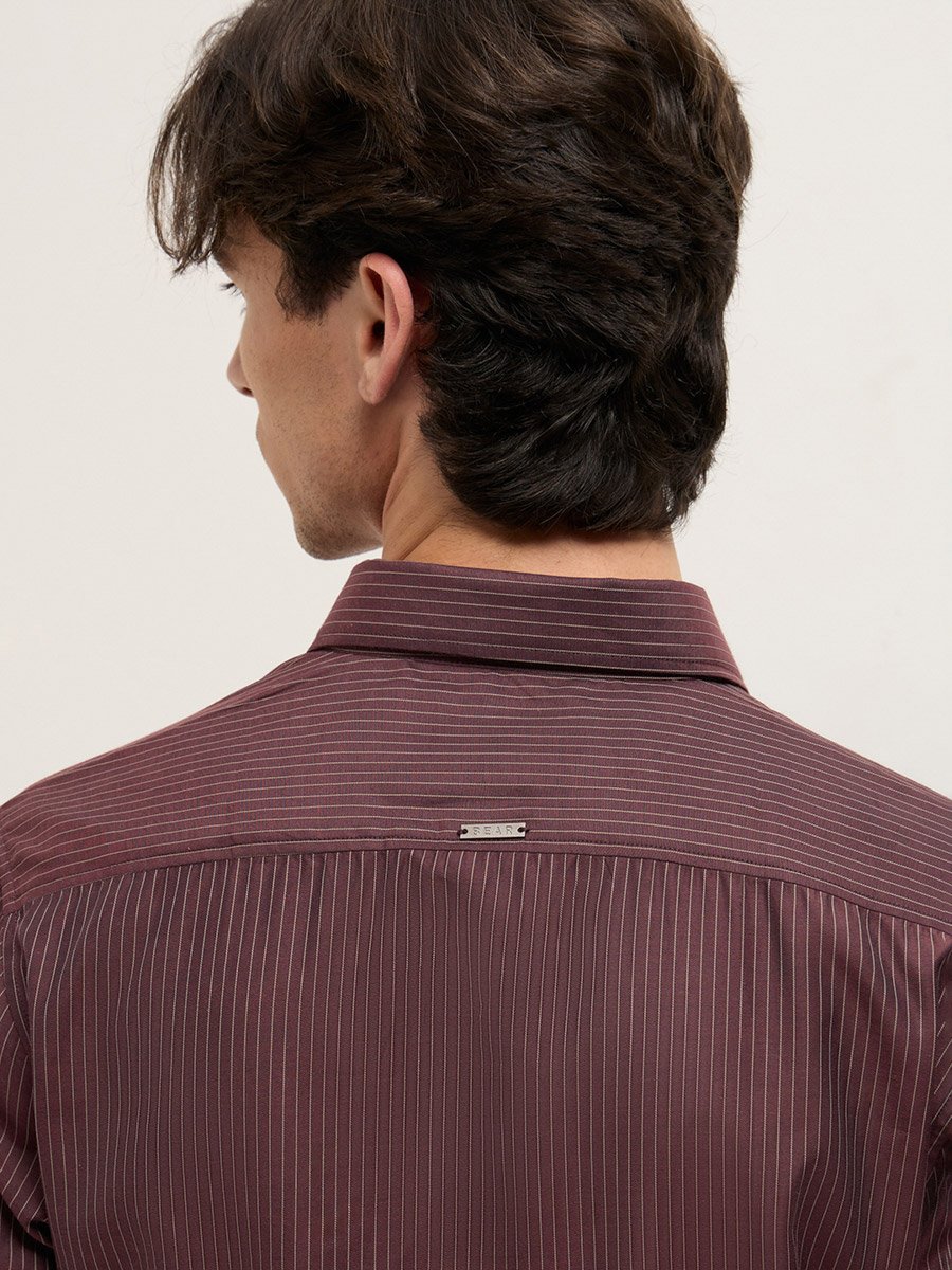 Men Cotton Blend Striped Tailored Fit Shirt