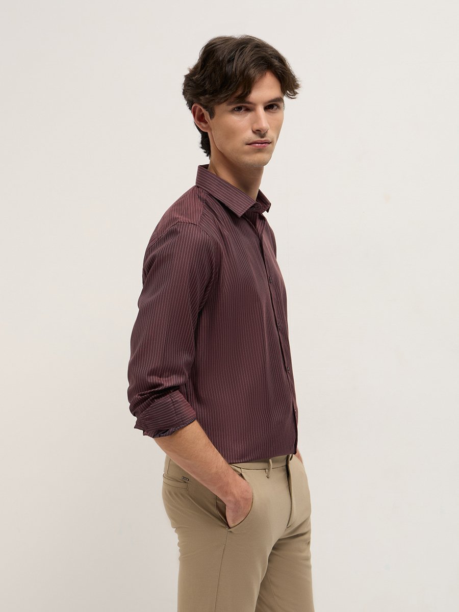 Men Cotton Blend Striped Tailored Fit Shirt