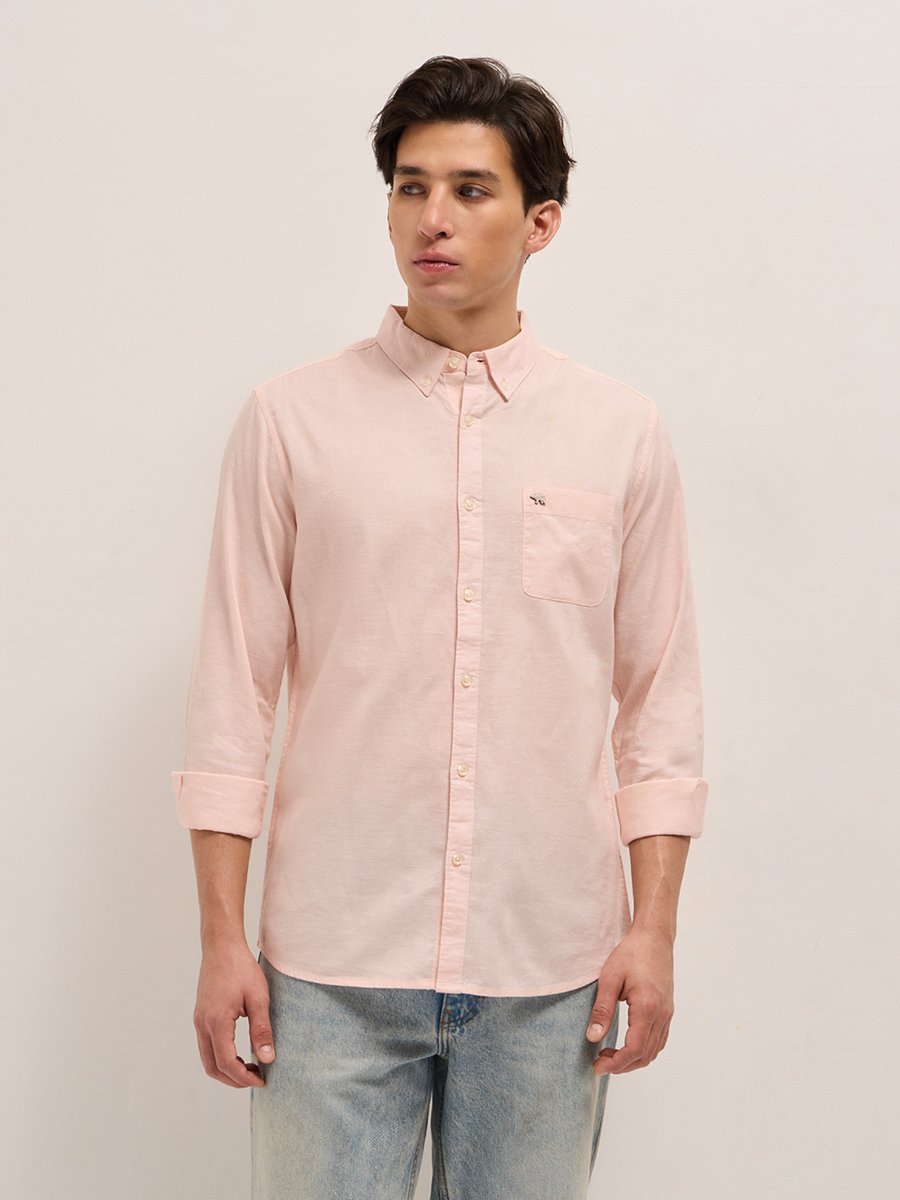 Men Solid Slim Fit Casual Shirt