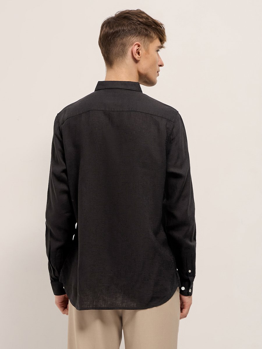 Men Solid Slim Fit Casual Shirt