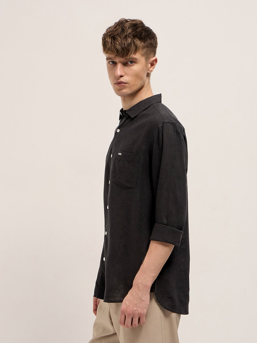 Men Solid Slim Fit Casual Shirt