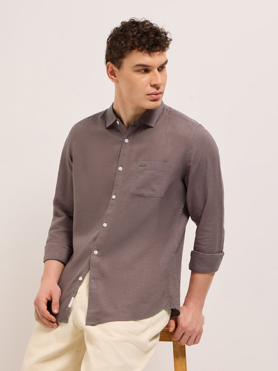 Men Solid Slim Fit Casual Shirt