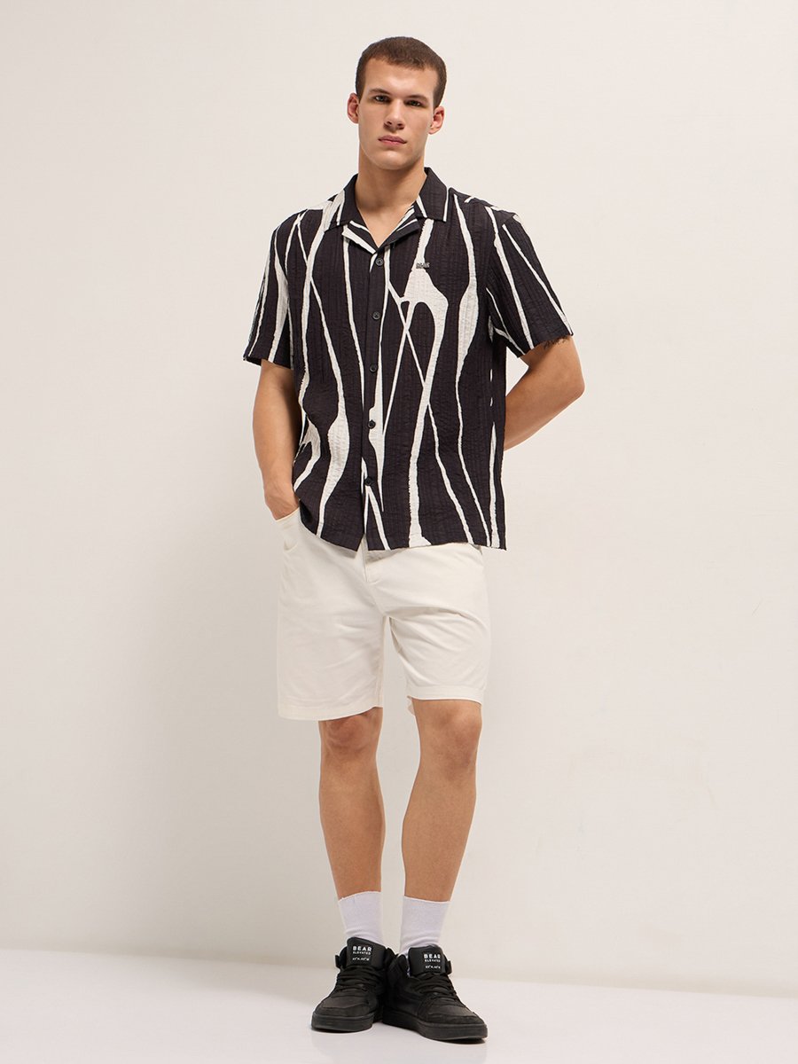 Men Printed Relaxed Fit Casual Shirt