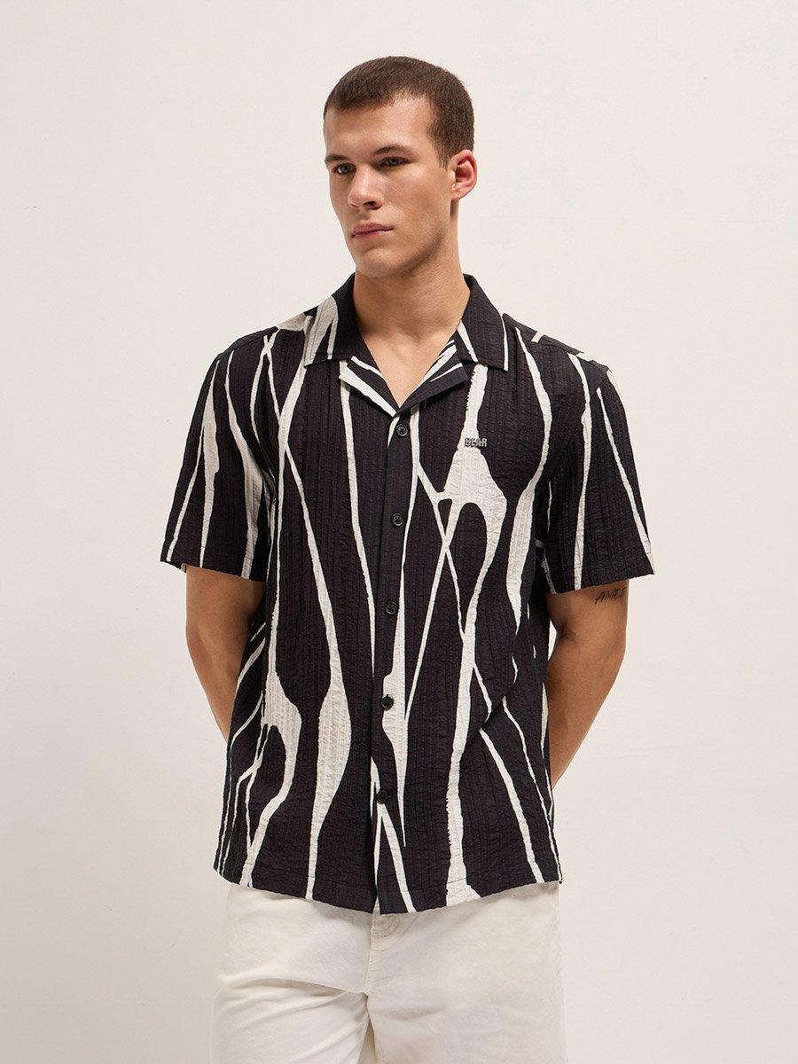 Men Printed Relaxed Fit Casual Shirt