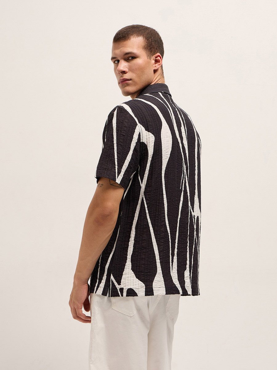 Men Printed Relaxed Fit Casual Shirt