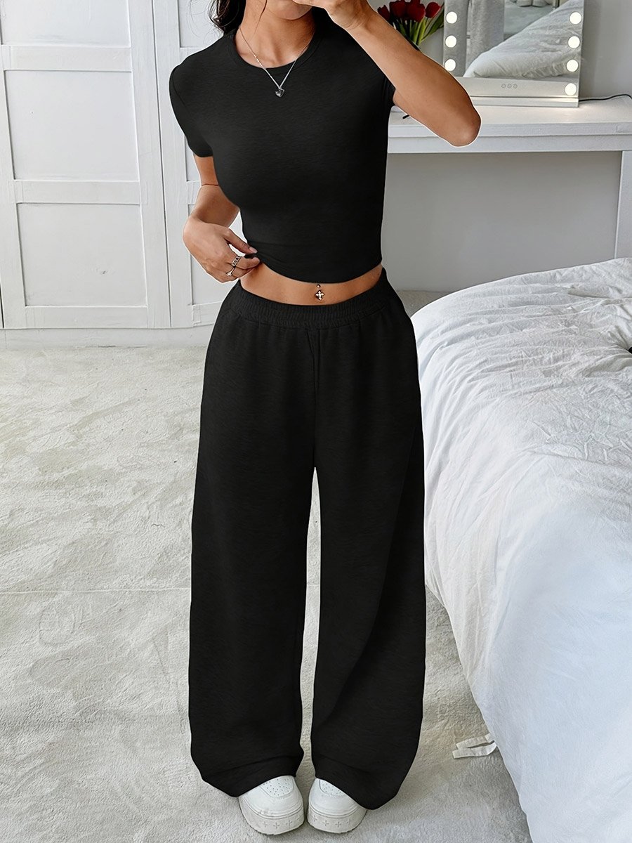 Women Black Fitted Waist T-Shirt and Pants Co-Ords