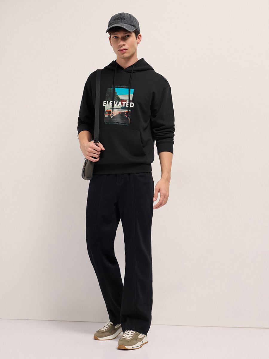 Men Relaxed Fit Graphic Print Hoodie