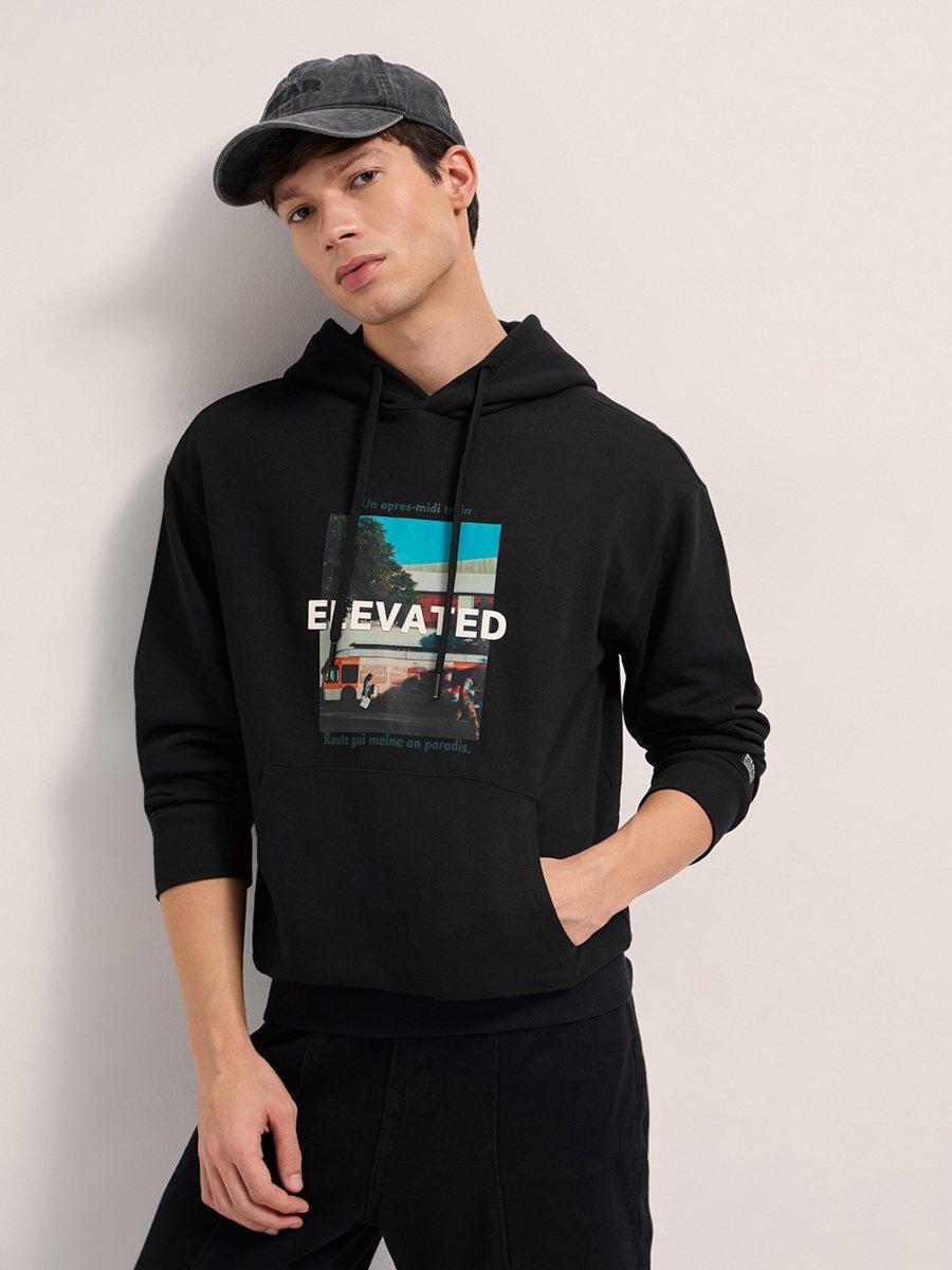 Men Relaxed Fit Graphic Print Hoodie